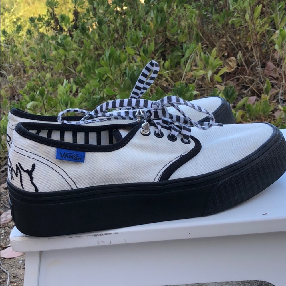 Jessie Jo x Vans canvas shoe